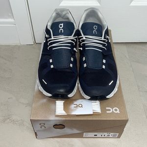 On Cloud Running Cloud 5 Midnight Blue Navy/White size 11.5 pre-owned men’s shoe